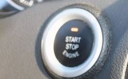 Запуск двигателя нажатием кнопки Start/Stop